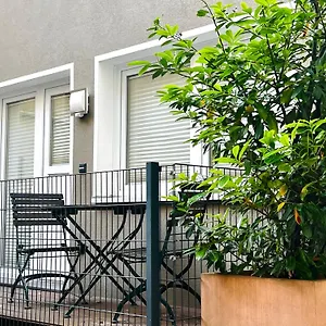 https://terrassen-apartment-with-breakfast.hamburg-hotels-de.com